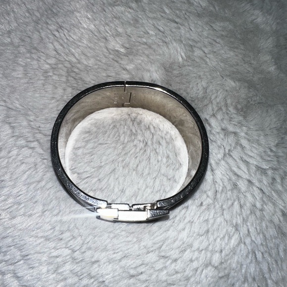 Hermes Clic Clack Purple Bracelet PM - Picture 3 of 6